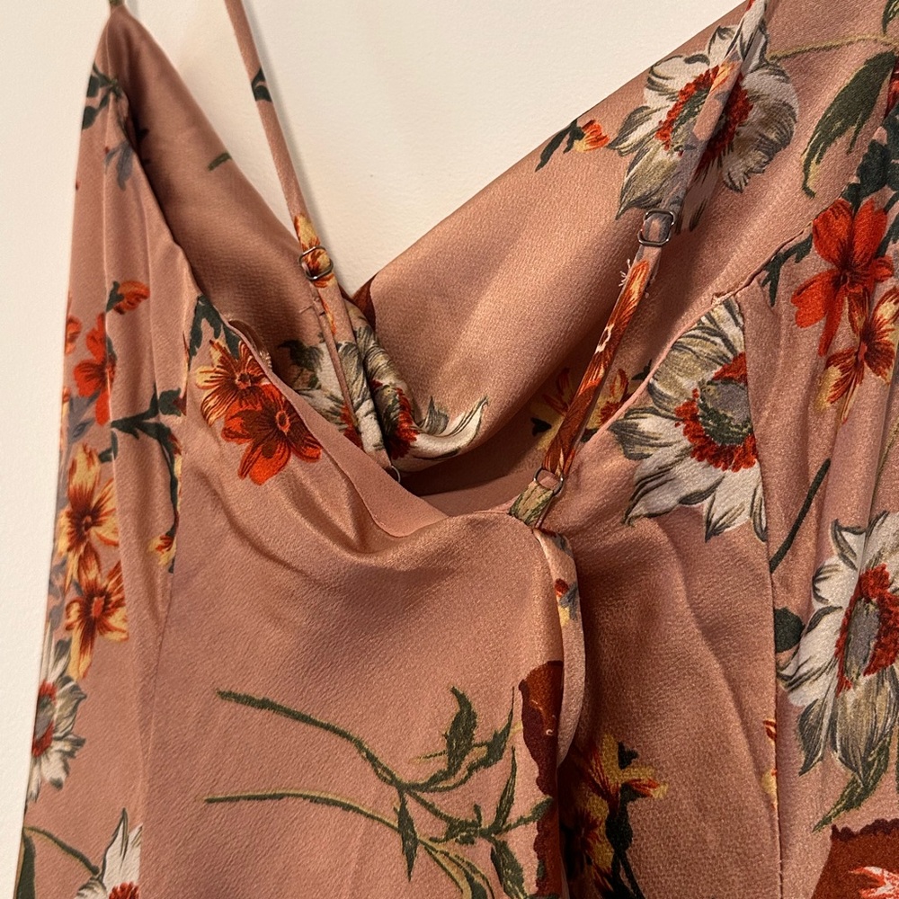 NWOT ASTR the Label Cowl Neck Midi Dress - Dark Blush Floral - Large - Picture 10 of 11